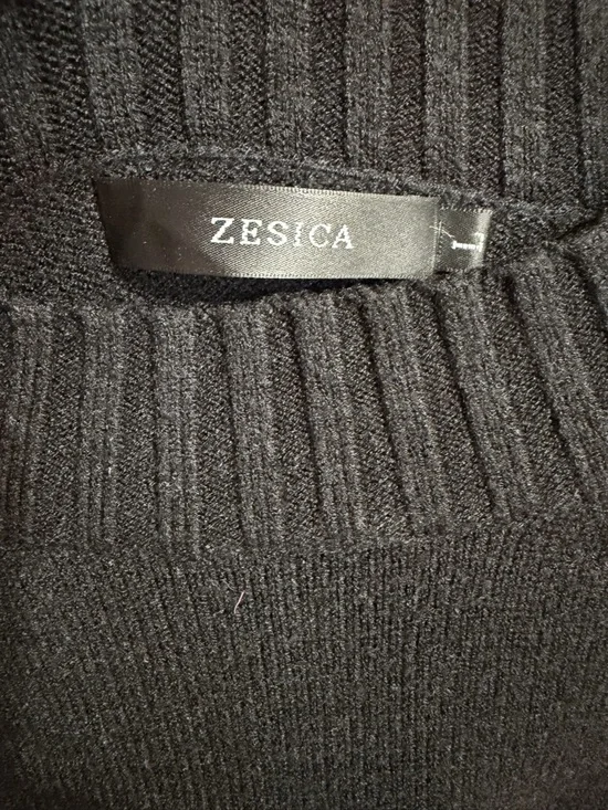 Black Crewneck Sweater with Multicolor Floral Appliqués - Women - Picture 2 of 2